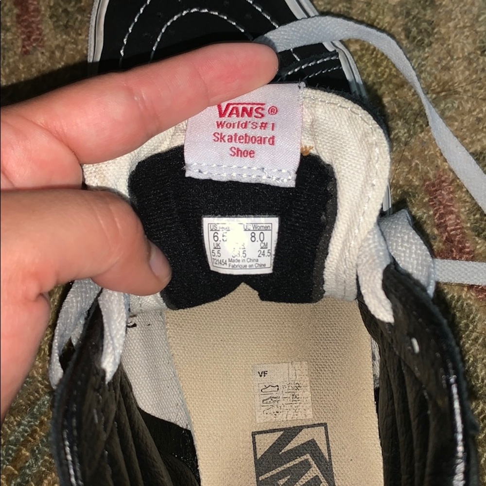 Vans - Picture 5 of 5